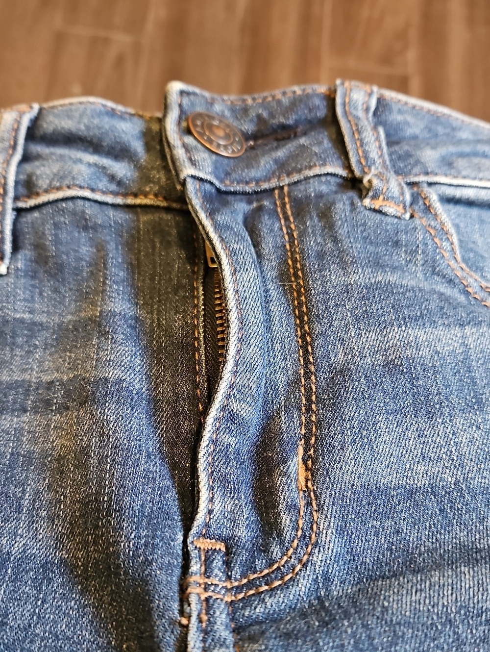 Women's American Eagle Outfitters Distressed Straight Leg Jeans - Blue - Size 4 - Picture 10 of 10